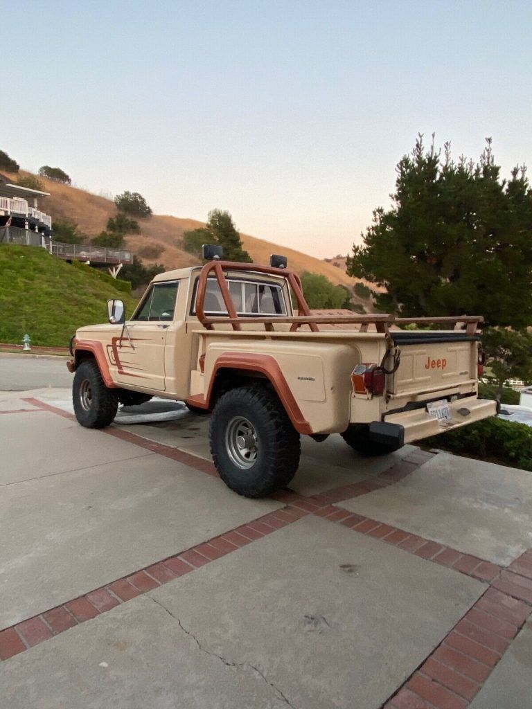 1983 Jeep Cherokee J10