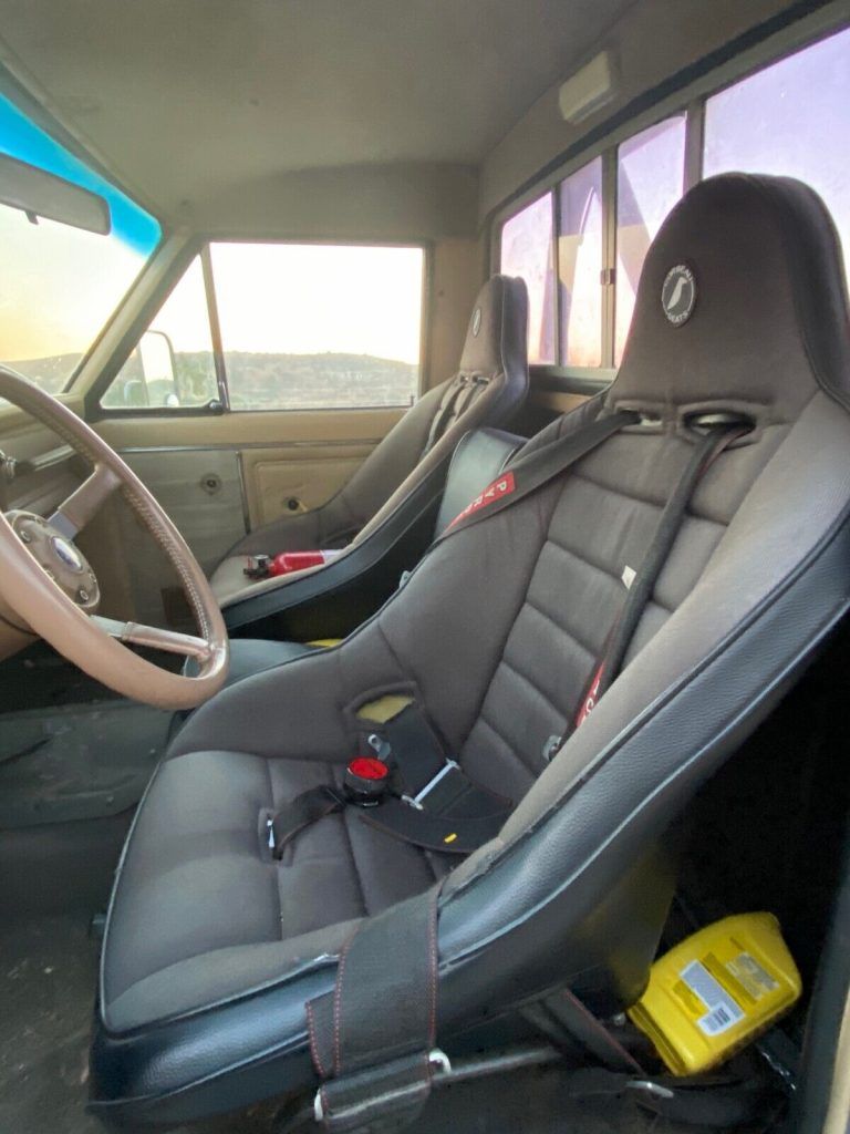1983 Jeep Cherokee J10