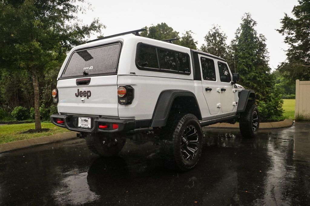 2020 Jeep Gladiator Rubicon 4X4 Hardtop W/aftermarket