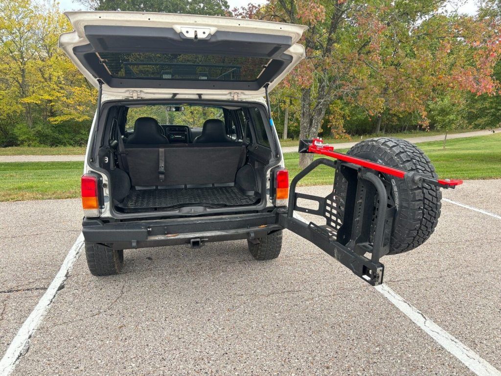 2000 Jeep Cherokee SE