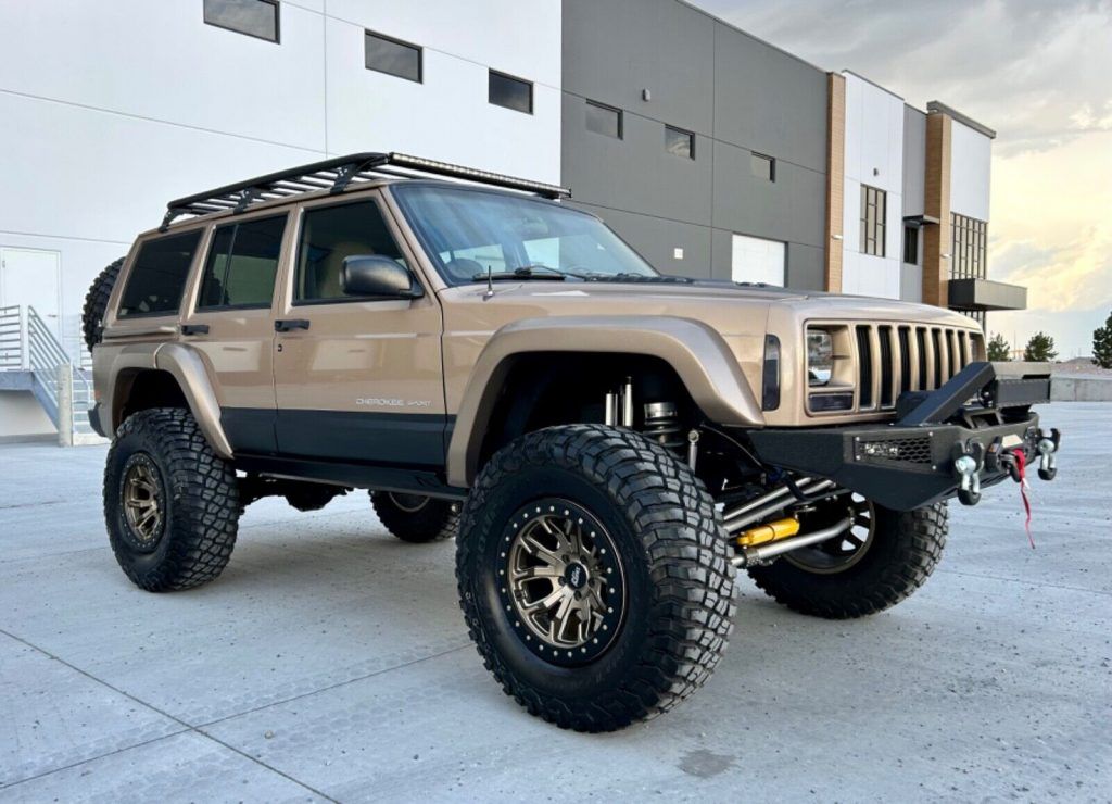 2000 Jeep Cherokee Sport XJ – Super Clean Built!