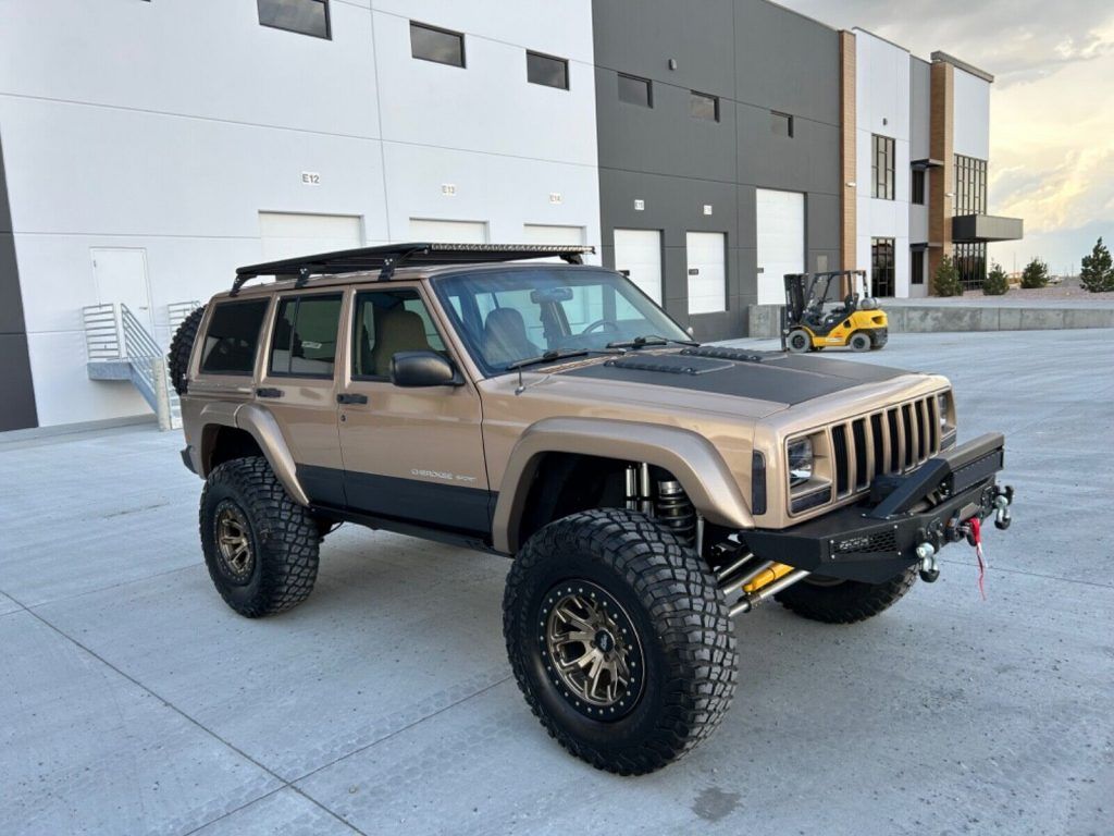 2000 Jeep Cherokee Sport XJ – Super Clean Built!