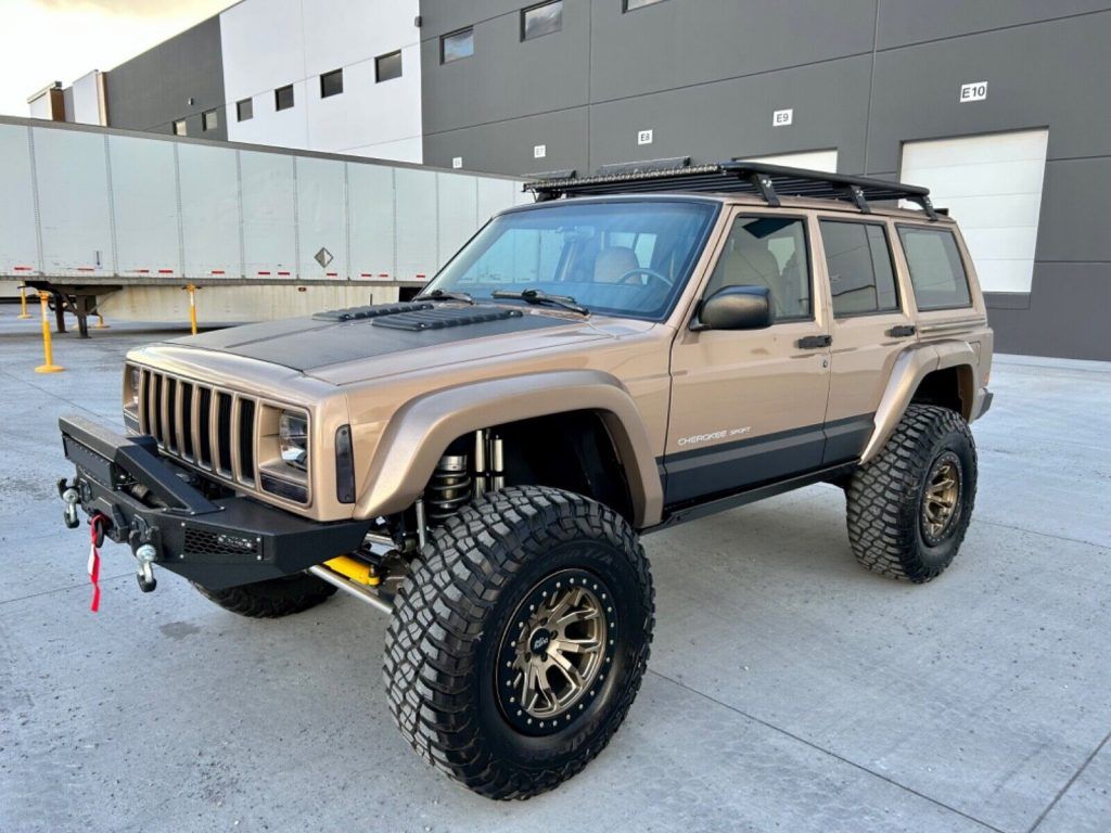 2000 Jeep Cherokee Sport XJ – Super Clean Built!