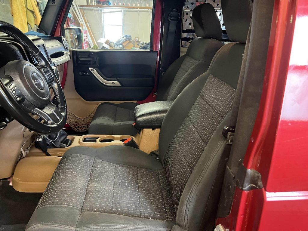 2012 Jeep Wrangler Sahara