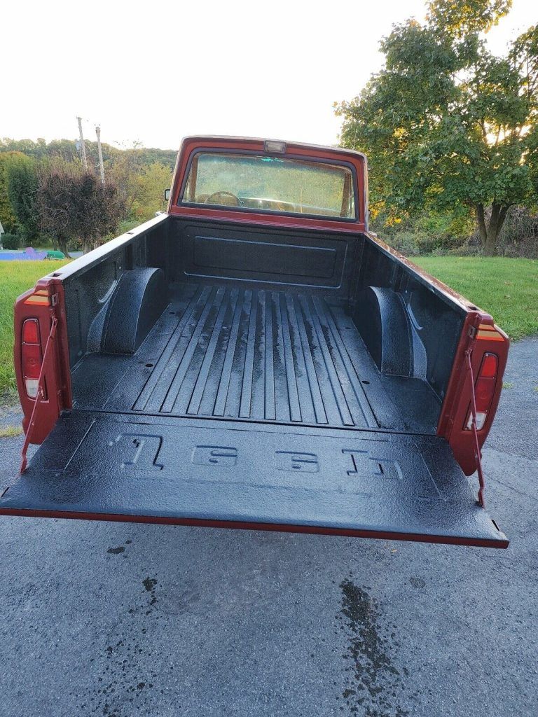 1984 Jeep Truck J10