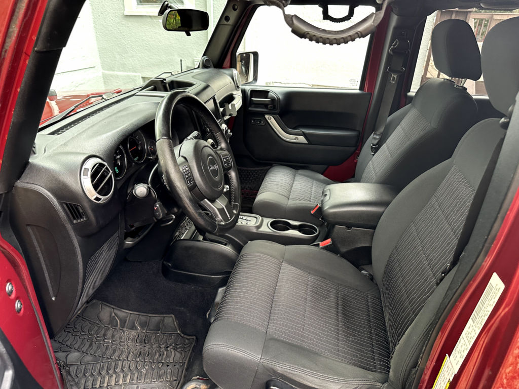 2012 Jeep Wrangler Sahara