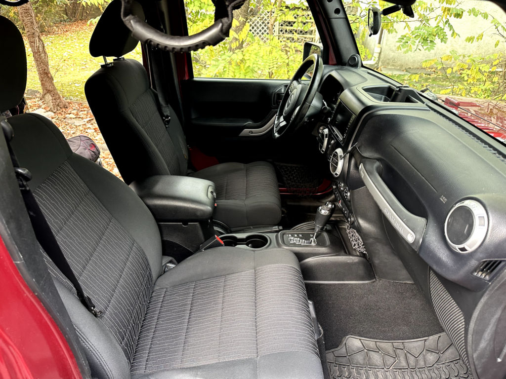 2012 Jeep Wrangler Sahara
