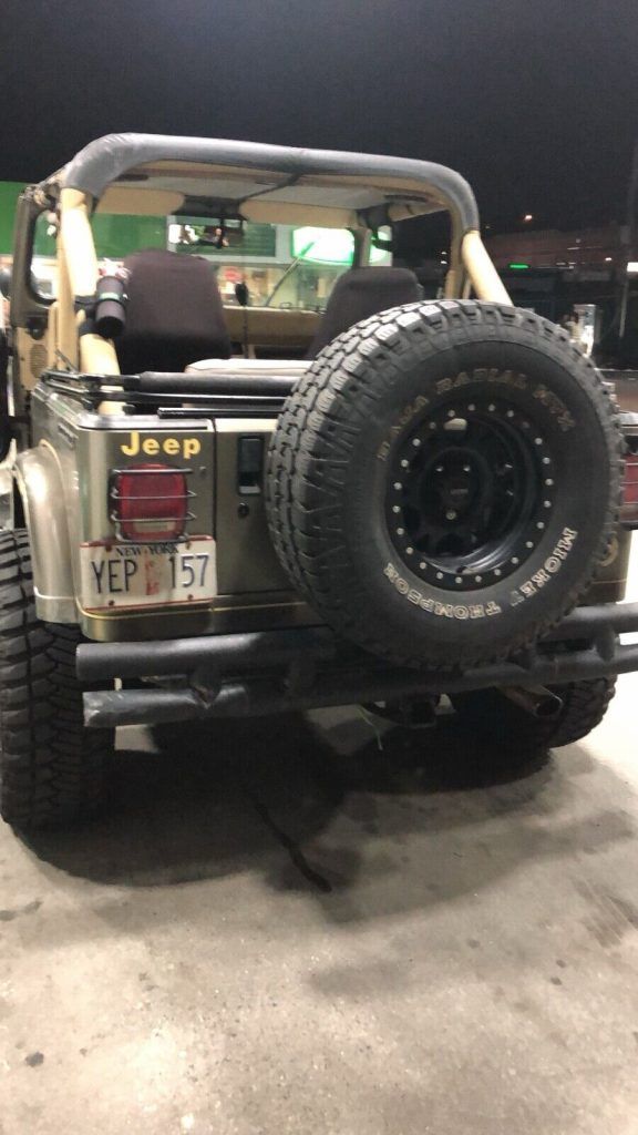 1990 Jeep Wrangler Sahara