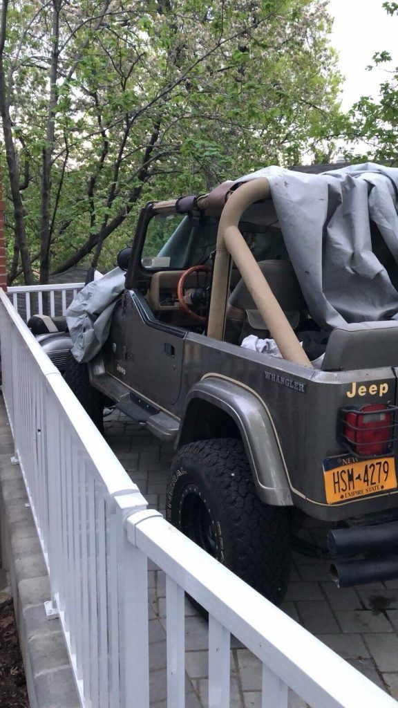 1990 Jeep Wrangler Sahara