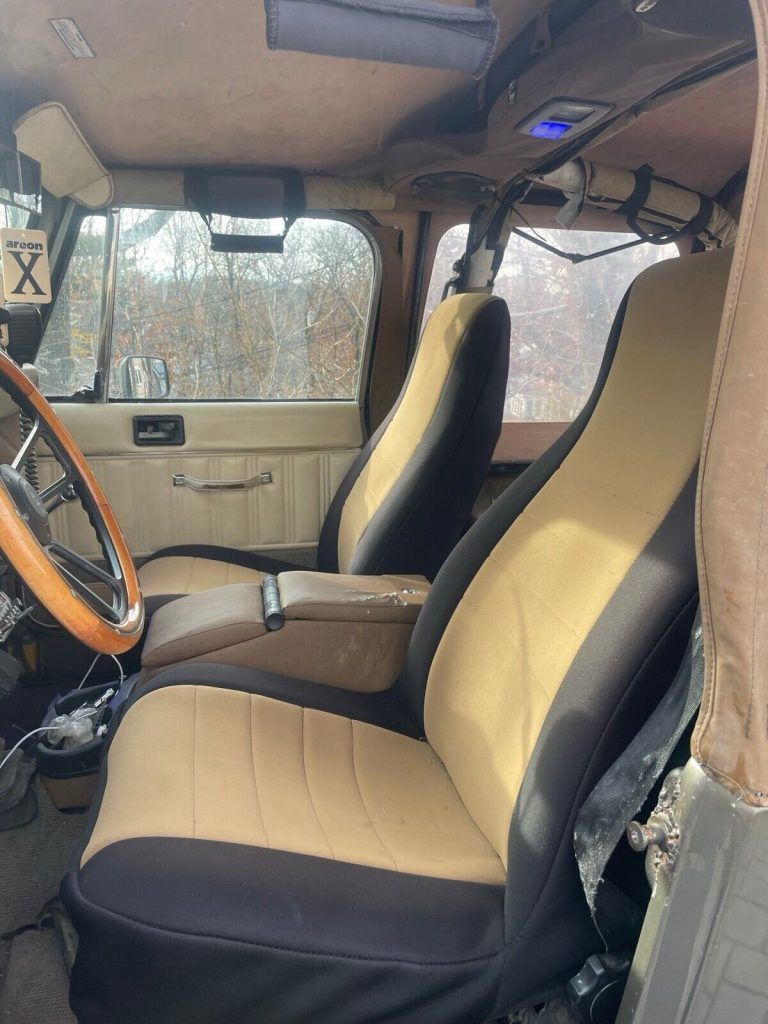 1990 Jeep Wrangler Sahara