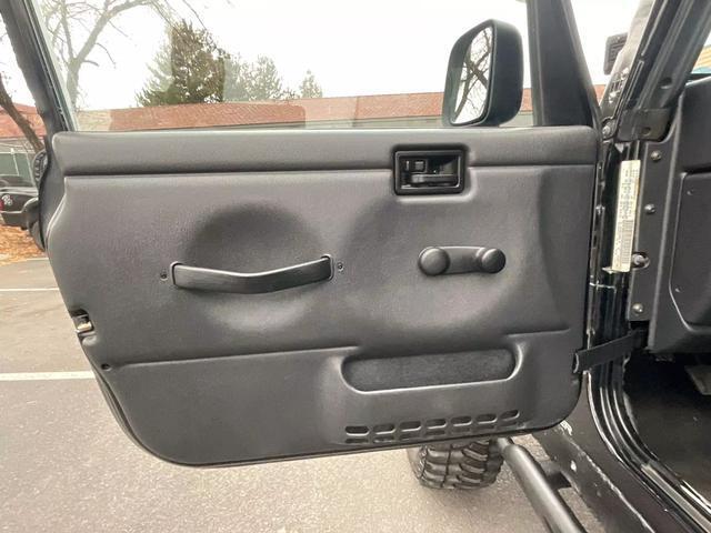 2005 Jeep Wrangler X Sport Utility 2D