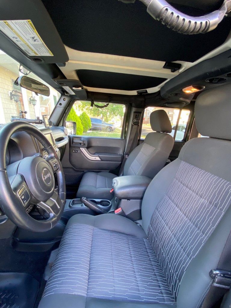 2011 Jeep Wrangler Sahara