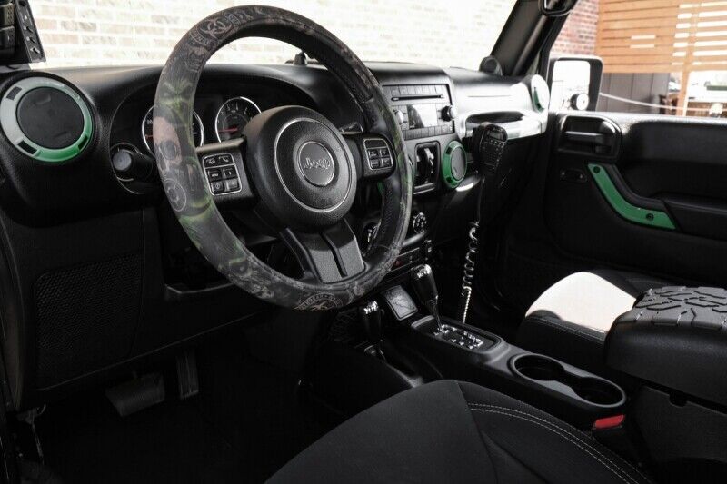 2013 Jeep Wrangler Sahara