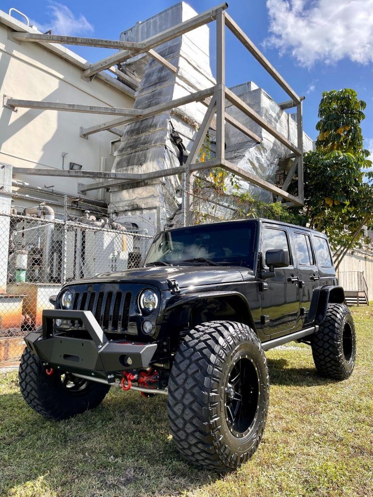 2018 Jeep Wrangler Anniversary Altitude Edition JKU