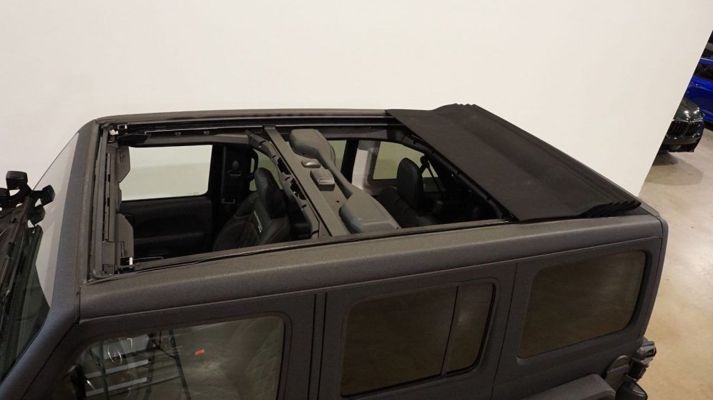 2024 Jeep Wrangler Rubicon 392 4X4 SKY Top,dupont Kevlar,bumpers