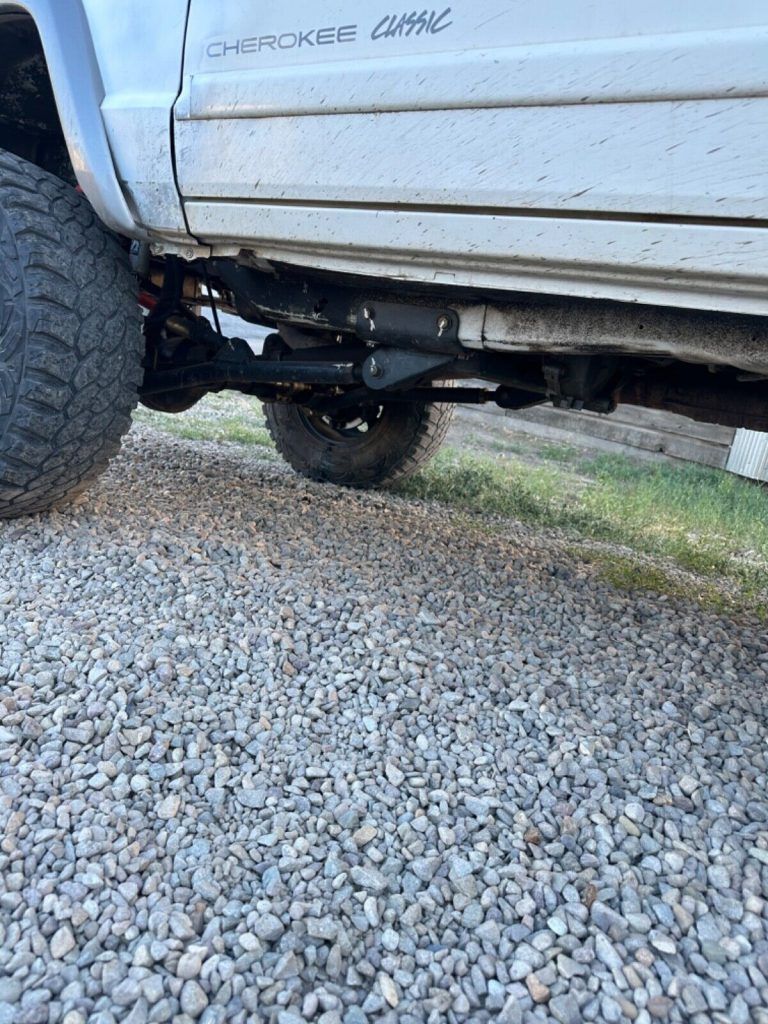 1998 Jeep Cherokee Classic Sport