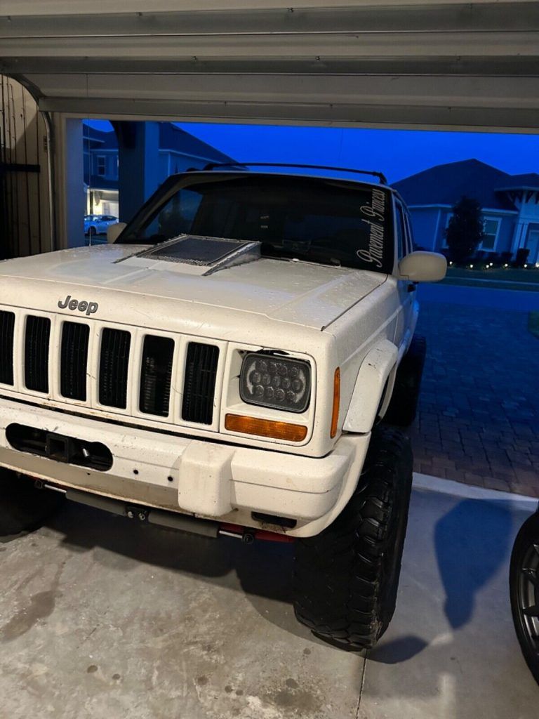 1998 Jeep Cherokee Classic Sport