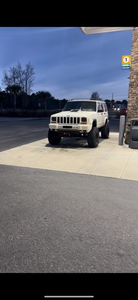 1998 Jeep Cherokee Classic Sport