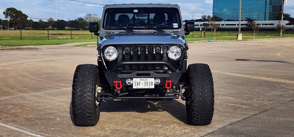 2022 Jeep Gladiator Sport