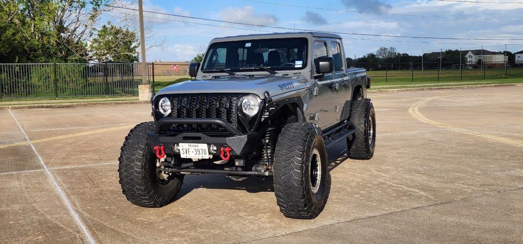 2022 Jeep Gladiator Sport