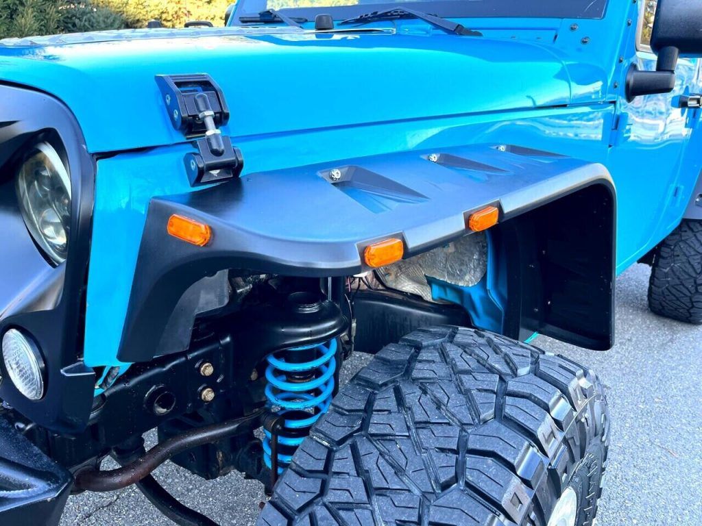 2017 Jeep Wrangler Unlimited / 6 Speed Only 59K Miles