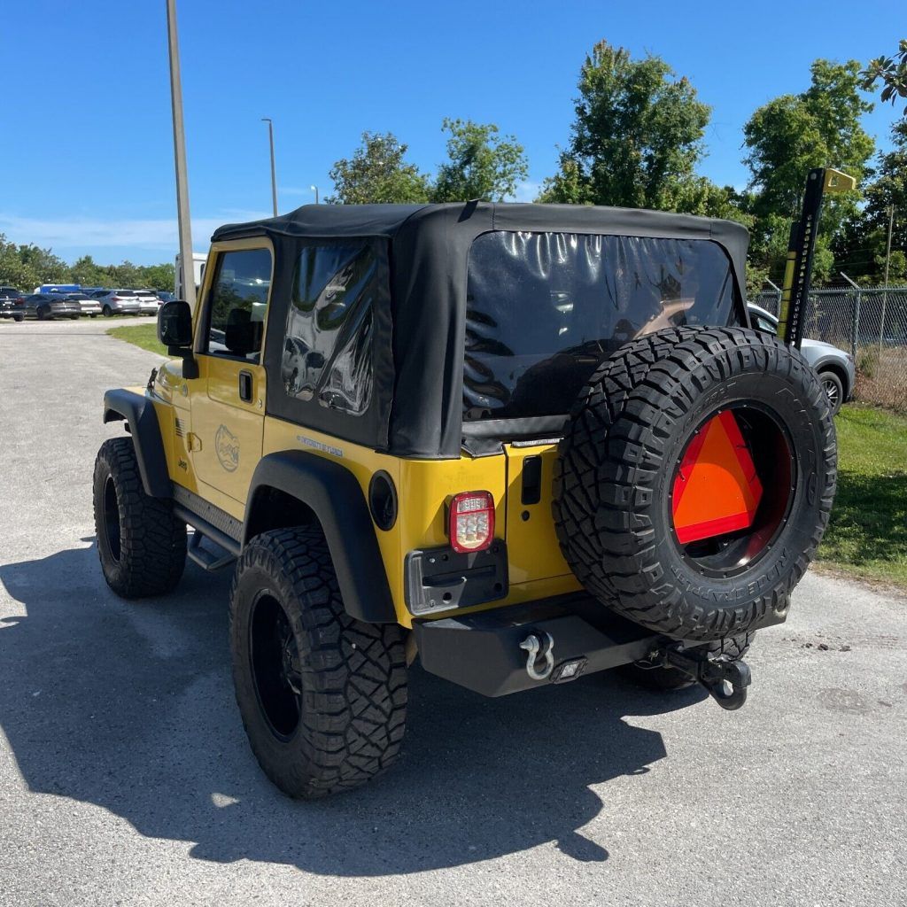 2006 Jeep Wrangler Rubicon Lifted 4WD 6SPD Low 93K MI W/ Upgrades