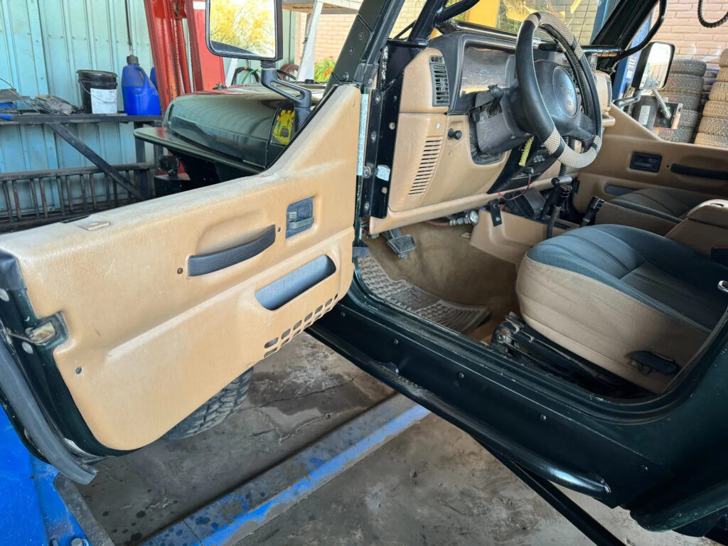 1997 Jeep Wrangler Rust Free AZ Rock Crawler 112K 4.88 Gears Lockers Atlas