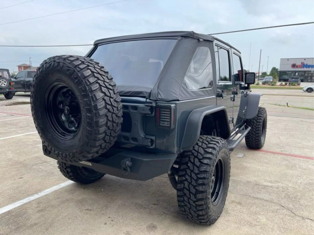 2007 Jeep Wrangler Unlimited Sahara – Black Mountain Edition