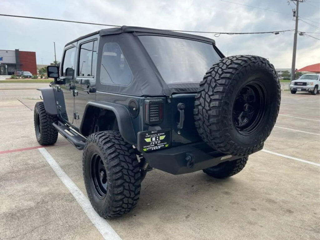 2007 Jeep Wrangler Unlimited Sahara – Black Mountain Edition