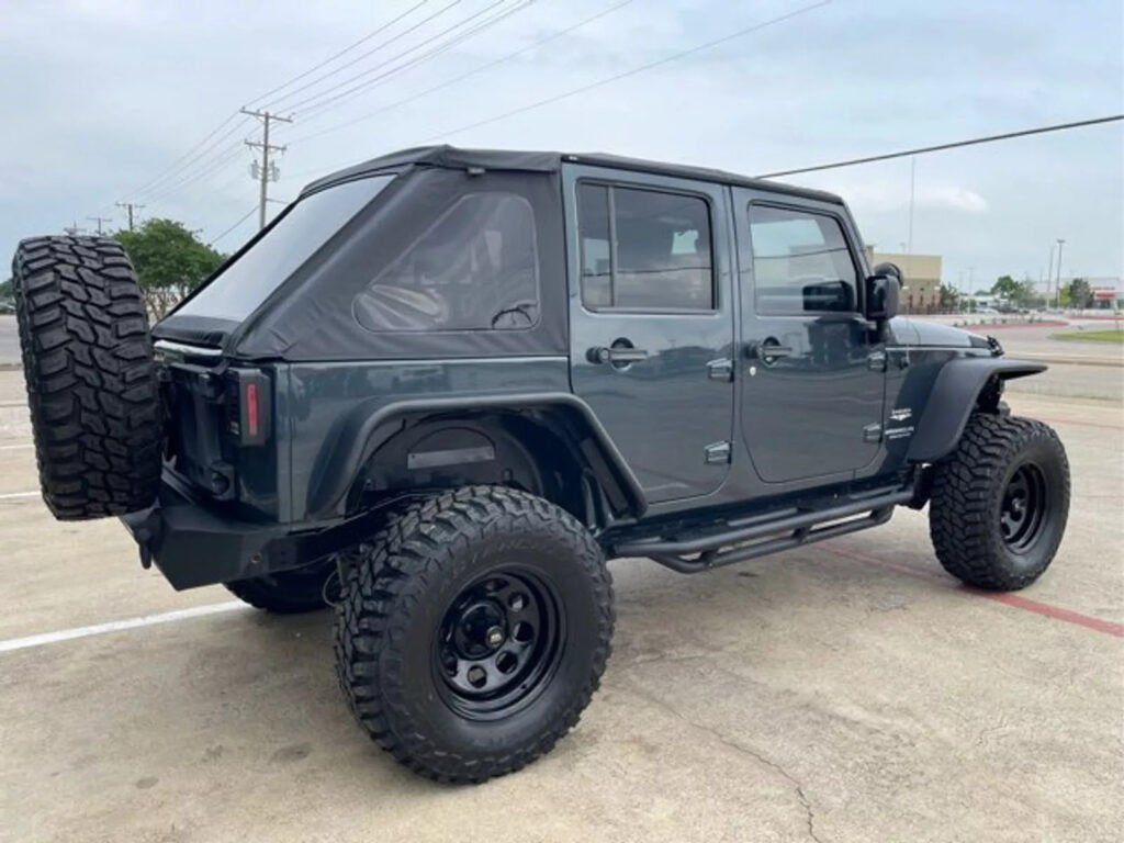 2007 Jeep Wrangler Unlimited Sahara – Black Mountain Edition