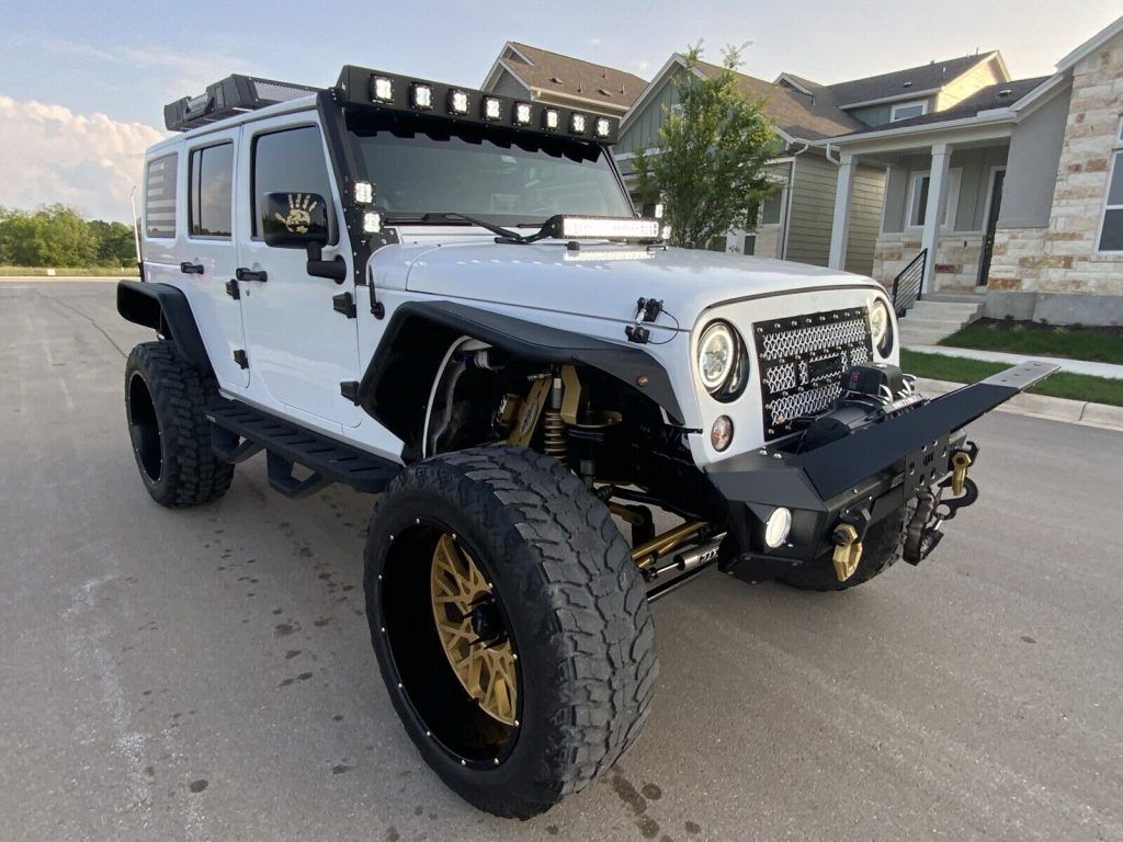 2014 Jeep Wrangler Sahara Altitude