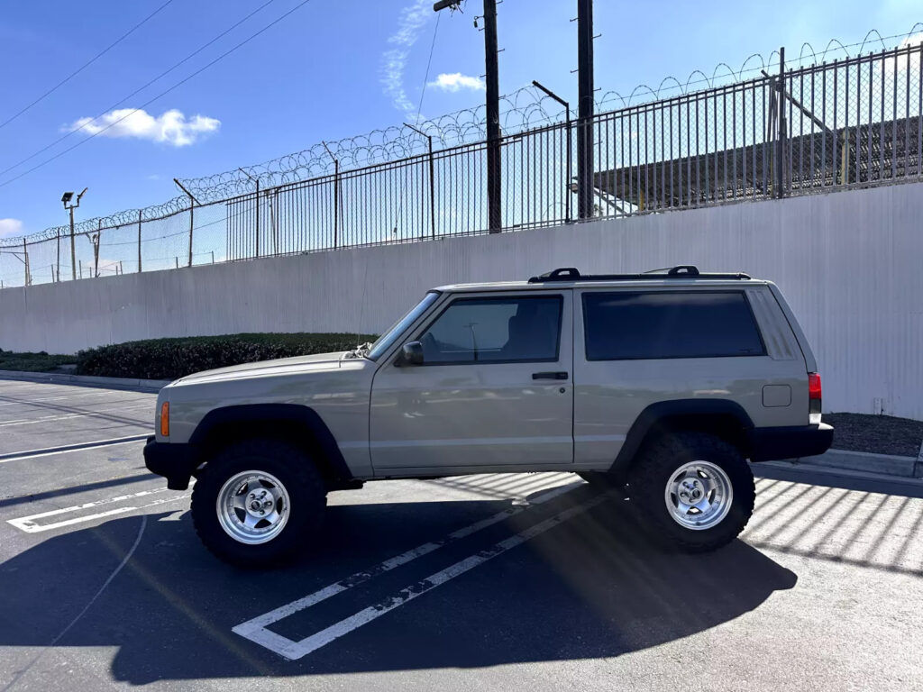 1999 Jeep Cherokee Sport