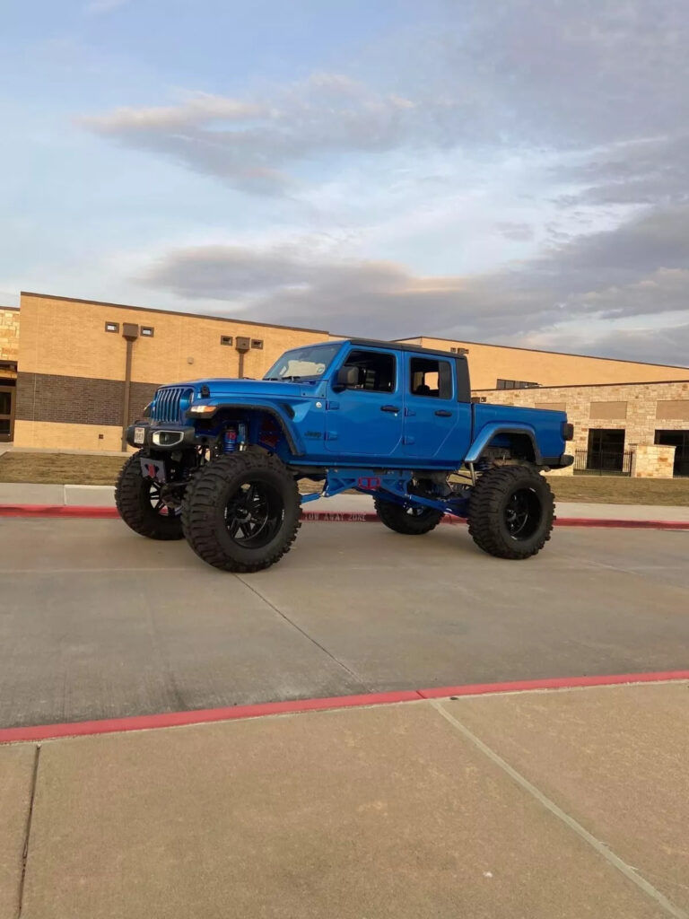2021 Jeep Gladiator Sport