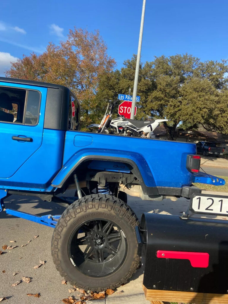 2021 Jeep Gladiator Sport