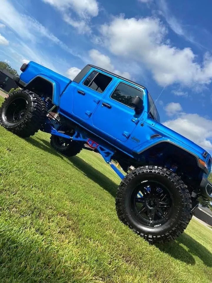 2021 Jeep Gladiator Sport