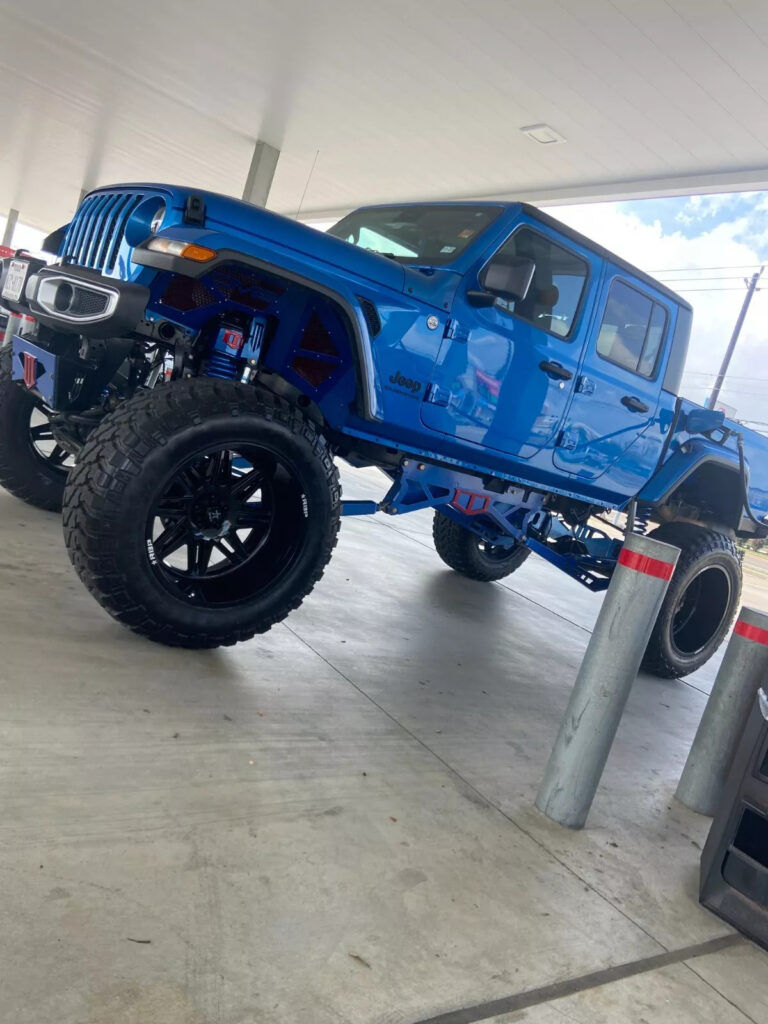 2021 Jeep Gladiator Sport