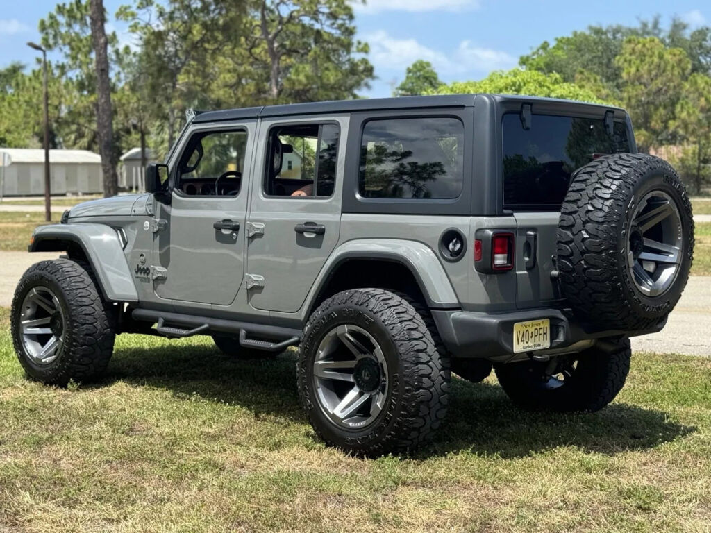 2021 Jeep Wrangler Sport