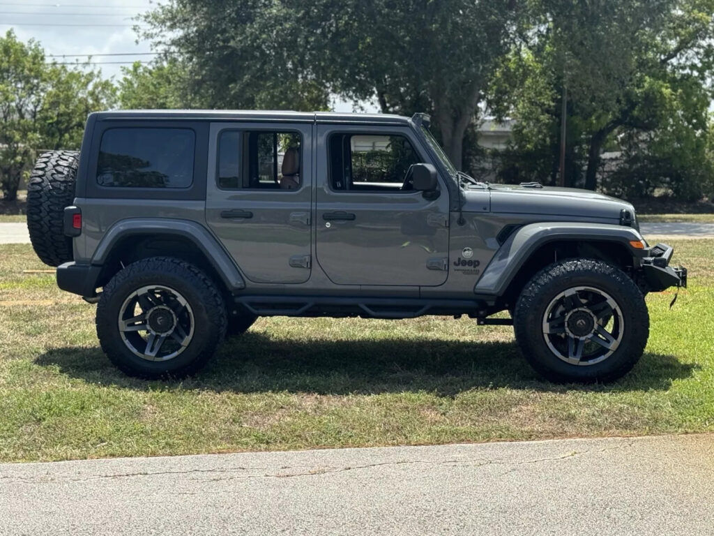 2021 Jeep Wrangler Sport