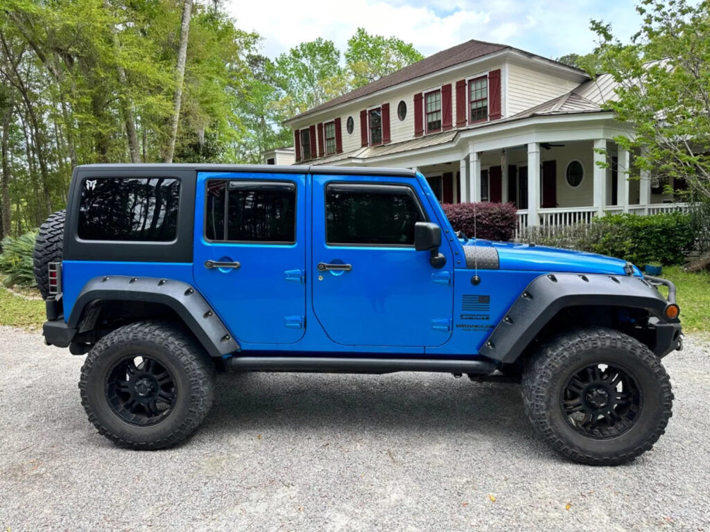 2016 Jeep Wrangler Sport