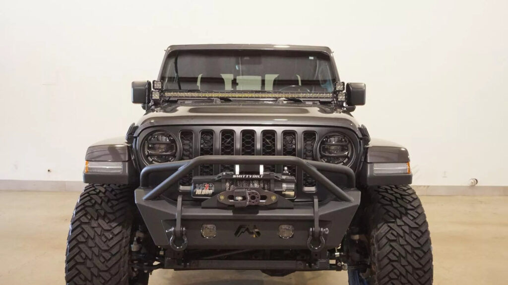 2021 Jeep Gladiator Overland 4X4 Lifted,bumpers,led’s,nav,htd Lth,20’s
