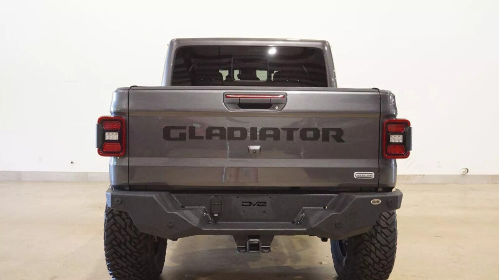 2021 Jeep Gladiator Overland 4X4 Lifted,bumpers,led’s,nav,htd Lth,20’s