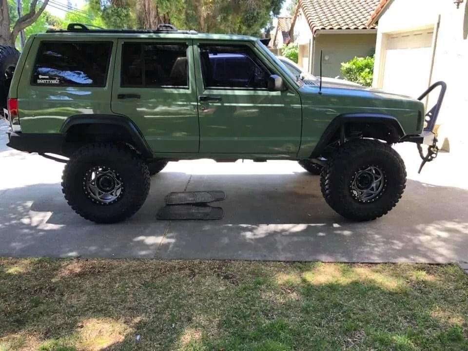 1999 Jeep Cherokee Sport