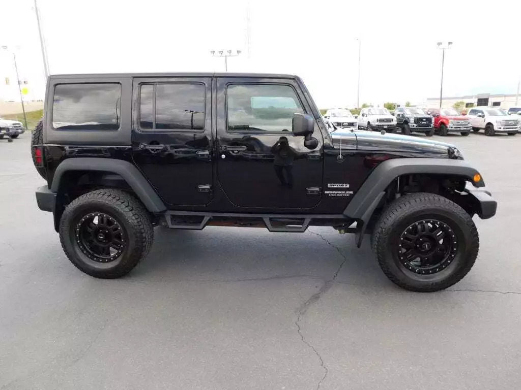 2017 Jeep Wrangler Unlimited Sport