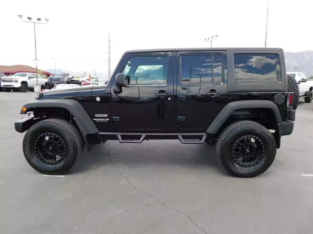 2017 Jeep Wrangler Unlimited Sport