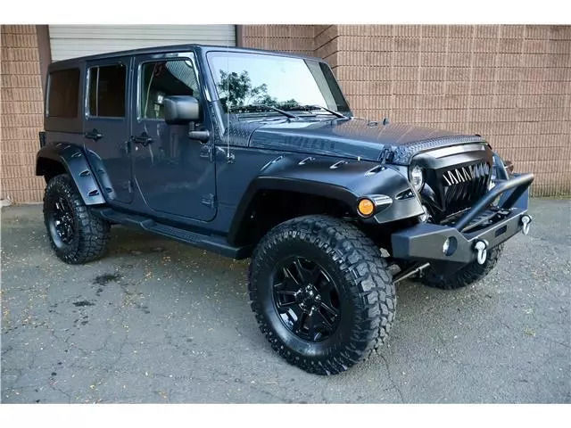 2017 Jeep Wrangler Willys Wheeler