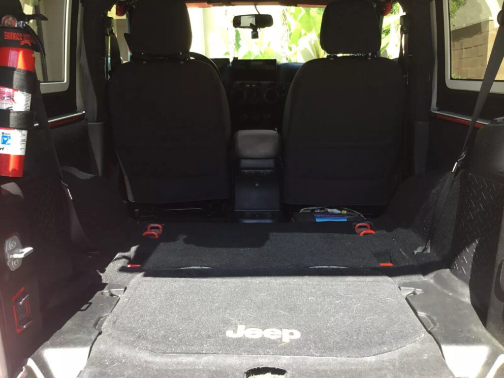 2015 Jeep Wrangler Sport SUV 2D