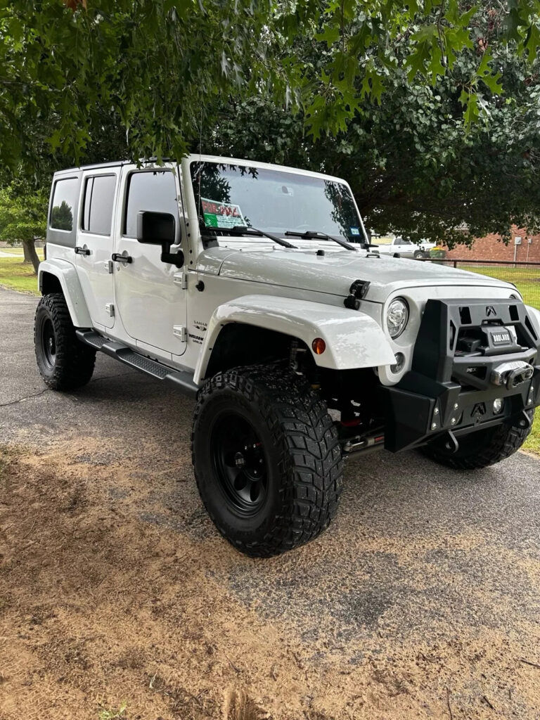 2017 Jeep Wrangler Sahara
