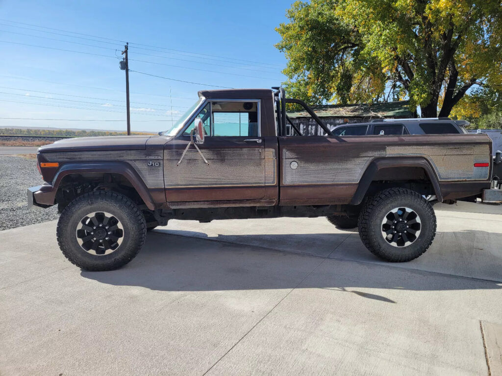 1977 Jeep Hemi