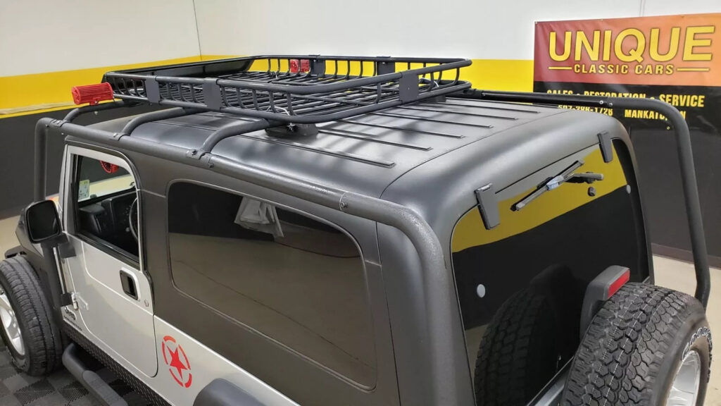 2004 Jeep Wrangler Sport Utility 4×4