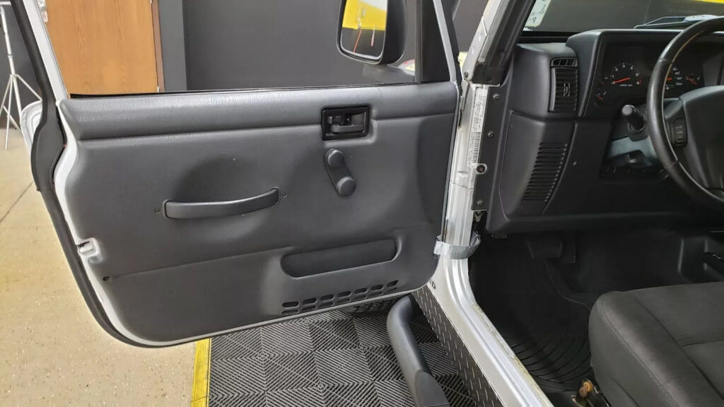 2004 Jeep Wrangler Sport Utility 4×4